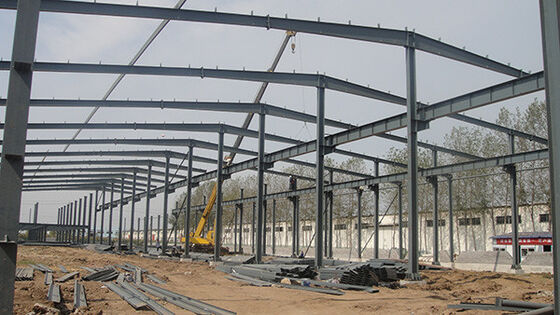 Goede prijs Eenvoudig te monteren geprefabriceerde modulaire gebouwen Q355B koolstofstalen frame opslaggebouw online