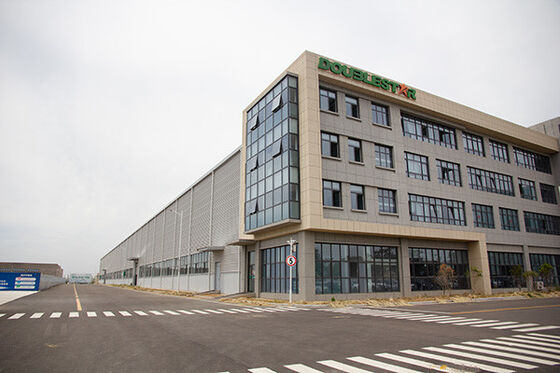 Bon prix Bâtiment commercial à ossature en acier haute résistance, usines de construction préfabriquées modernes en ligne